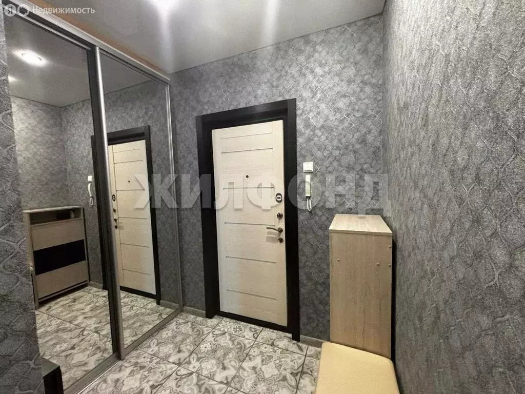 1-комнатная квартира: Новосибирск, улица Николая Сотникова, 17 (40 м) - Фото 0