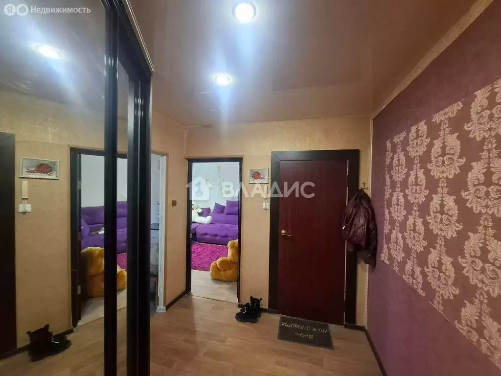 3-комнатная квартира: Ангарск, 10-й микрорайон, 46 (63 м) - Фото 0