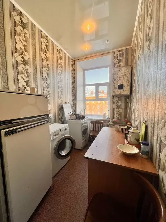 Комната 23 м в 3-к., 3/3 эт. - Фото 1