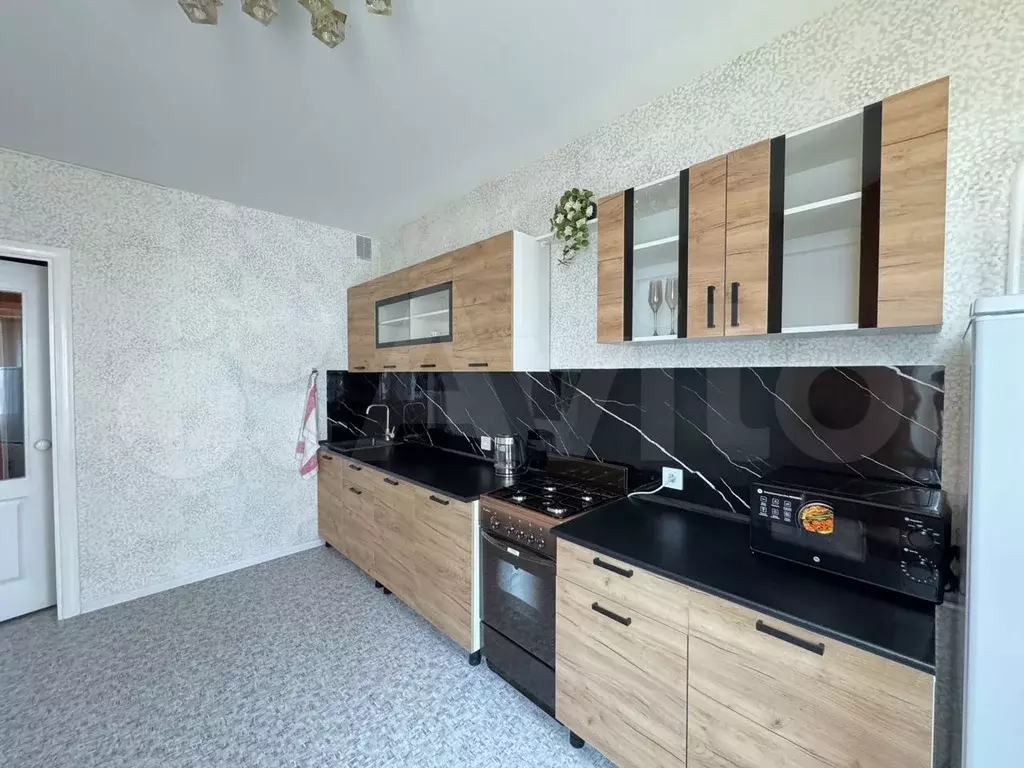 1-к. квартира, 42 м, 6/10 эт. - Фото 0