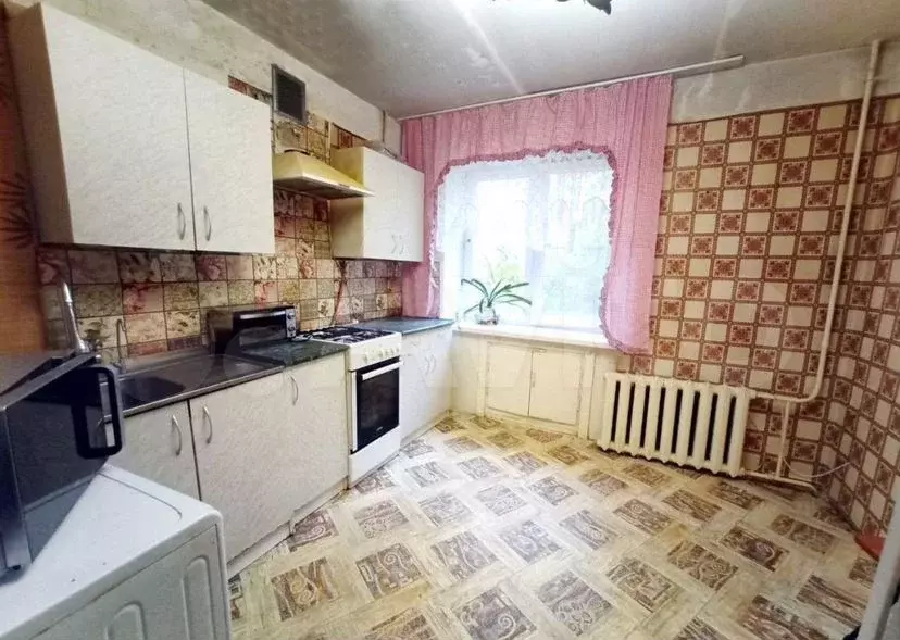 3-к. квартира, 70м, 1/5эт. - Фото 1