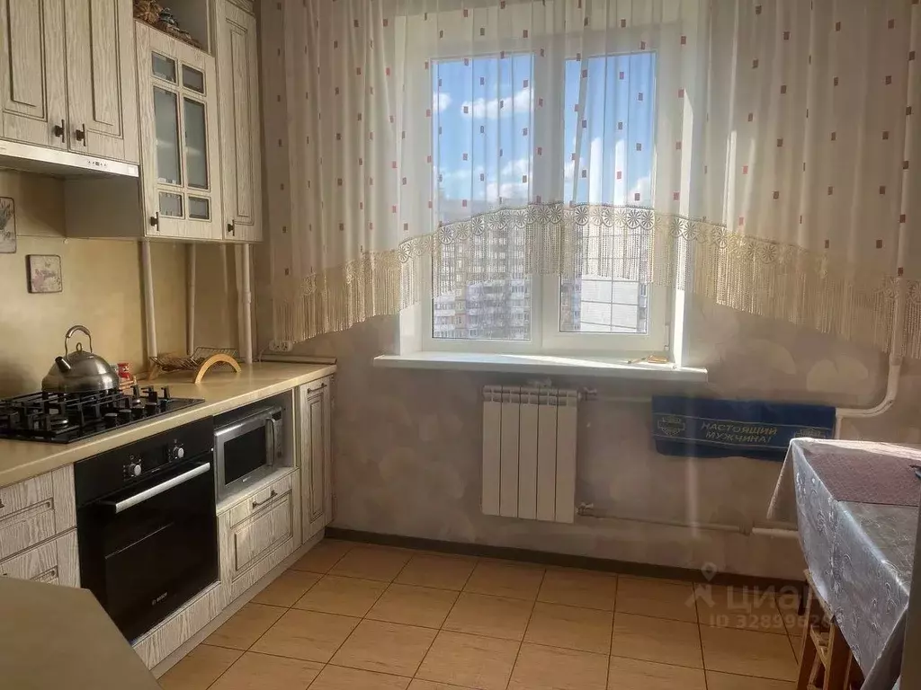 3-к кв. Белгородская область, Белгород ул. Щорса, 49 (74.0 м) - Фото 2