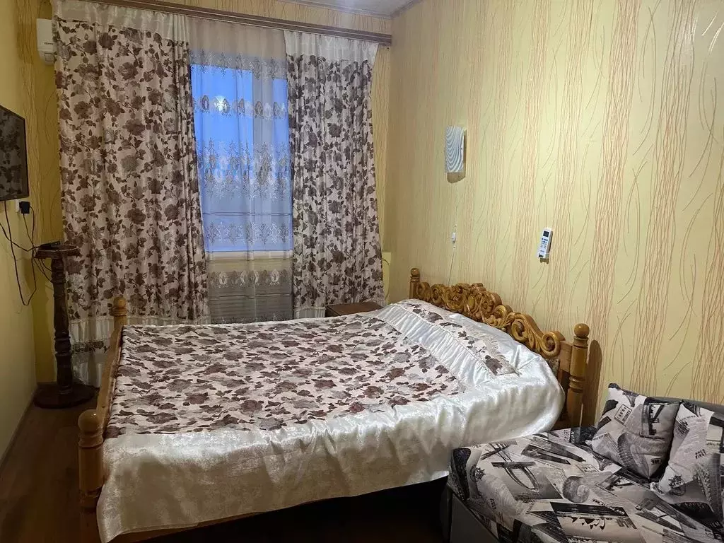 Комната Саратовская область, Калининск ул. Чехова, 1/3 - Фото 0