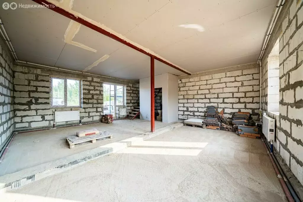 Квартира-студия: Кириши, улица Нефтехимиков, 102/9 (150 м) - Фото 1