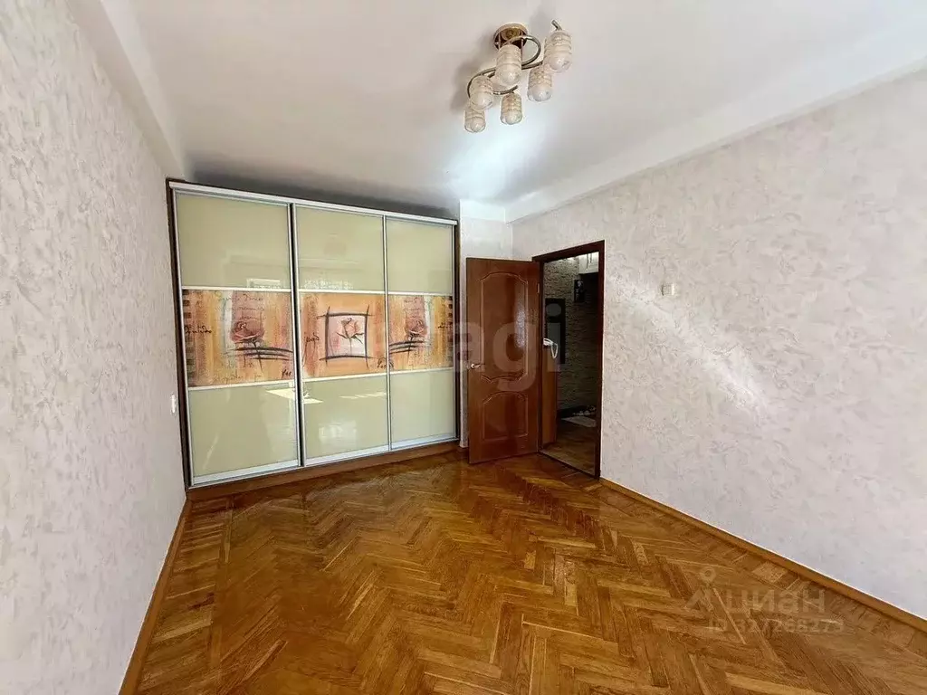 3-к кв. Крым, Симферополь бул. Ивана Франко (61.5 м) - Фото 2