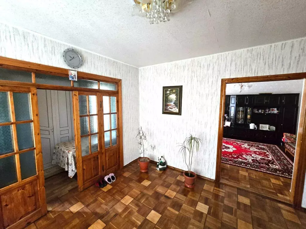 Дом в посёлок городского типа Ильский, улица Ленина, 186 (205 м) - Фото 1