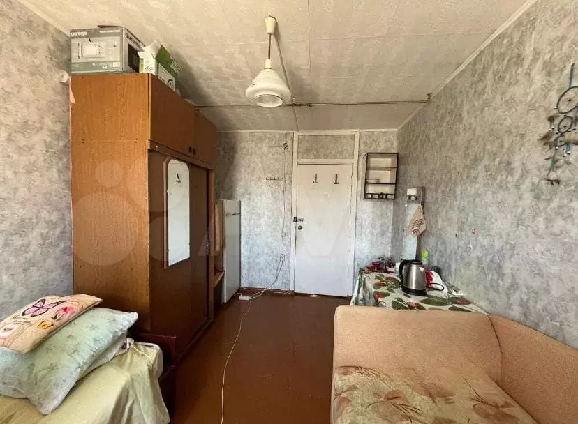 Комната 16,4 м в 3-к., 1/5 эт. - Фото 0