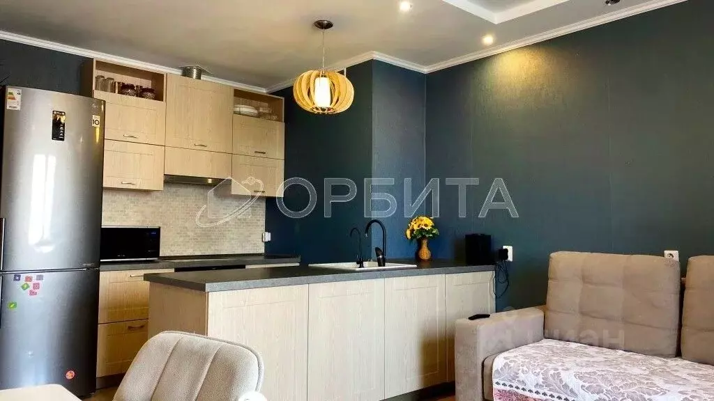 3-к кв. Тюменская область, Тюмень Кремлевская ул., 112к4 (74.0 м) - Фото 1