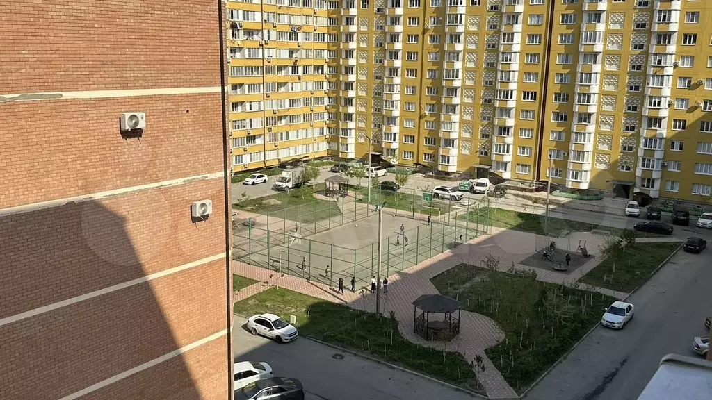 2-к. квартира, 70 м, 7/10 эт. - Фото 1