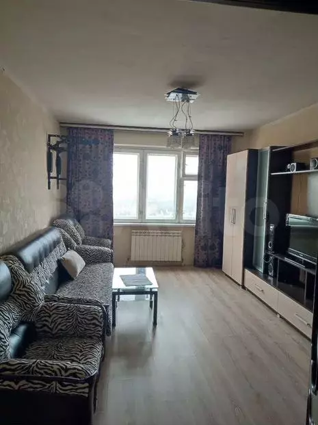 2-к. квартира, 60м, 9/10эт. - Фото 0