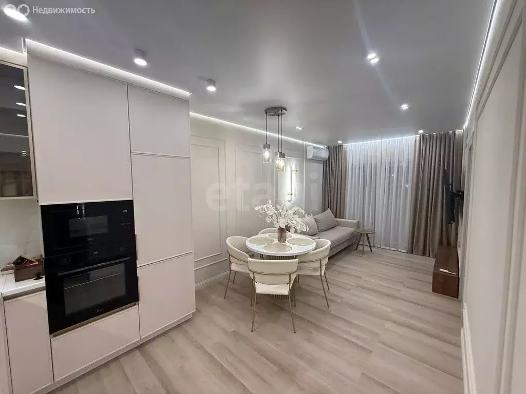 1-комнатная квартира: Тюмень, улица Александра Звягина, 9 (38 м) - Фото 2