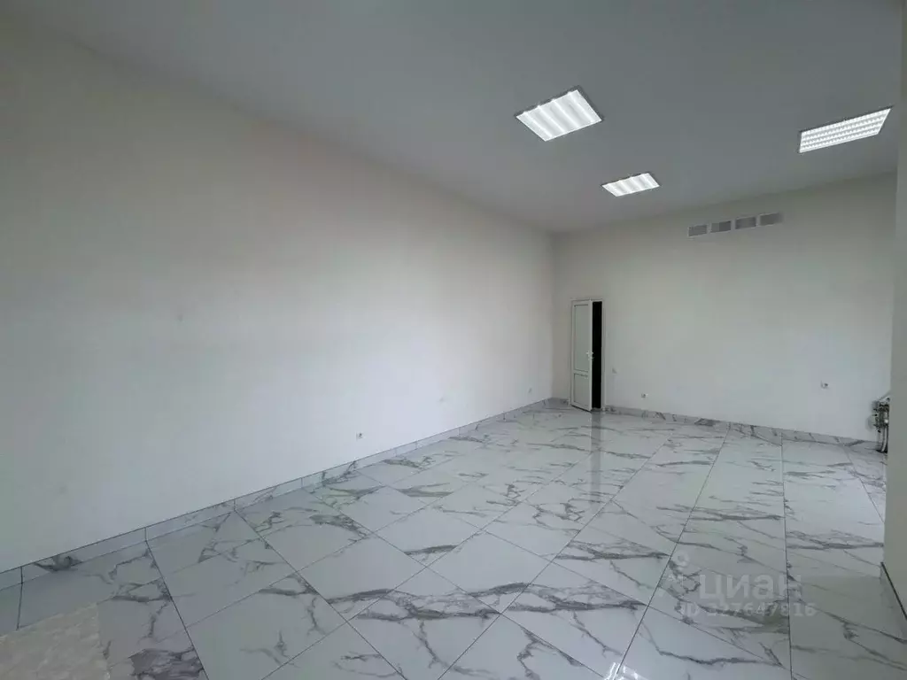 Помещение свободного назначения в Кабардино-Балкария, Баксан ул. Имени ... - Фото 1