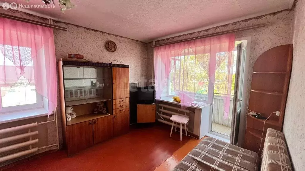 1-комнатная квартира: Ирбит, улица Орджоникидзе, 54 (31 м) - Фото 1