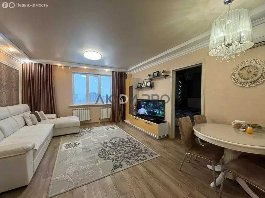 3-комнатная квартира: Уфа, улица Достоевского, 134 (76.8 м) - Фото 0