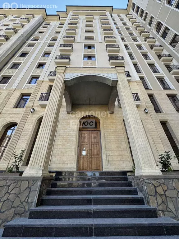 2-комнатная квартира: Нальчик, проспект Ленина, 1 (90 м) - Фото 1