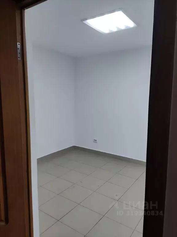 Офис в Чувашия, Чебоксары просп. Ленина, 25к1 (17 м) - Фото 1