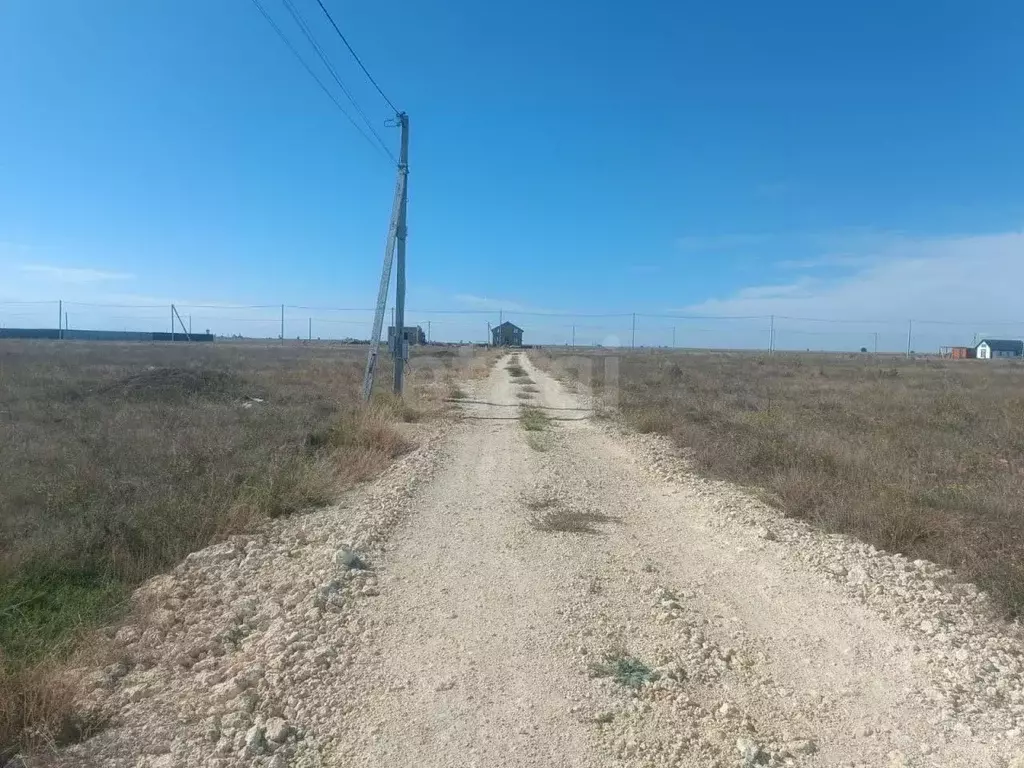 Участок в Крым, Сакский район, с. Уютное, Лазурный кп ул. Черничная, 8 ... - Фото 1