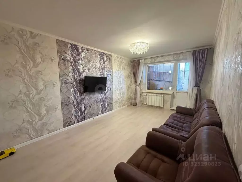 2-к кв. Оренбургская область, Оренбург просп. Гагарина, 31/1 (53.5 м) - Фото 0