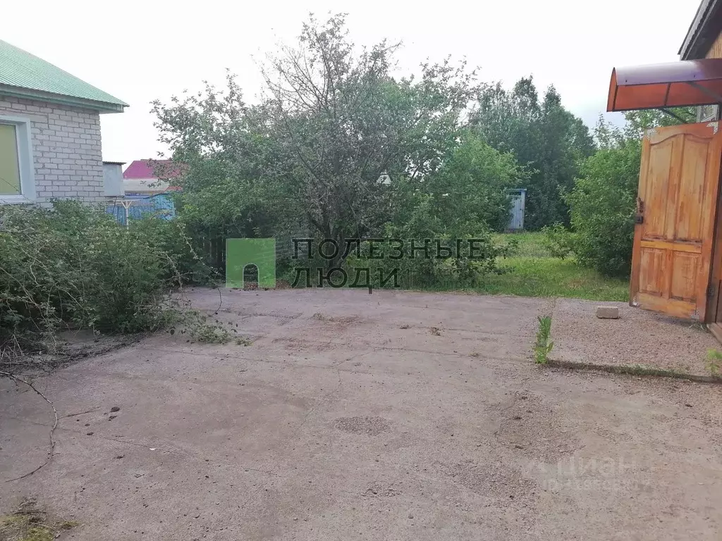 Дом в Башкортостан, Кушнаренковский сельсовет, с. Тарабердино ул. ... - Фото 1