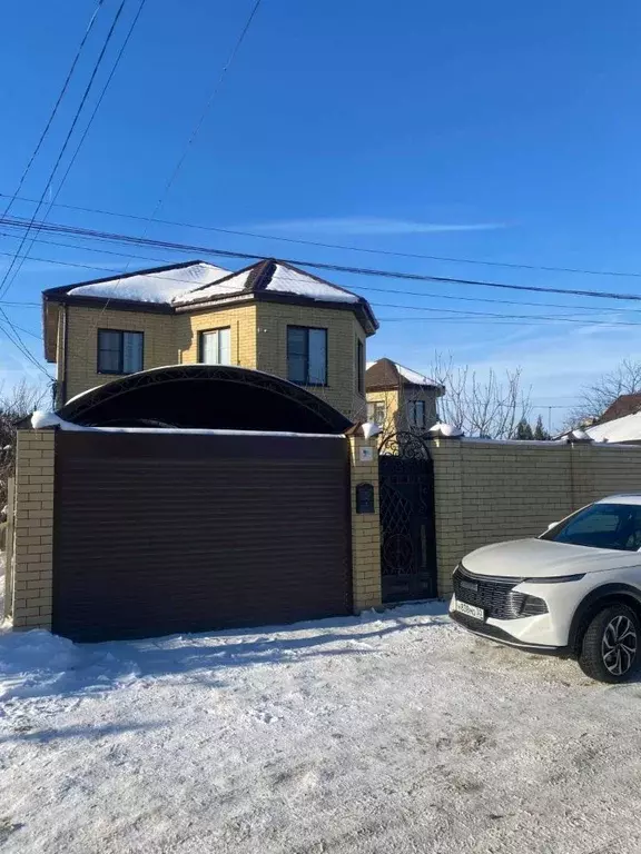 Коттедж в Астраханская область, Астрахань ул. Безжонова, 178 (152 м) - Фото 1