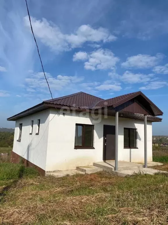 Дом в Башкортостан, Иглинский район, Акбердинский сельсовет, с. ... - Фото 1