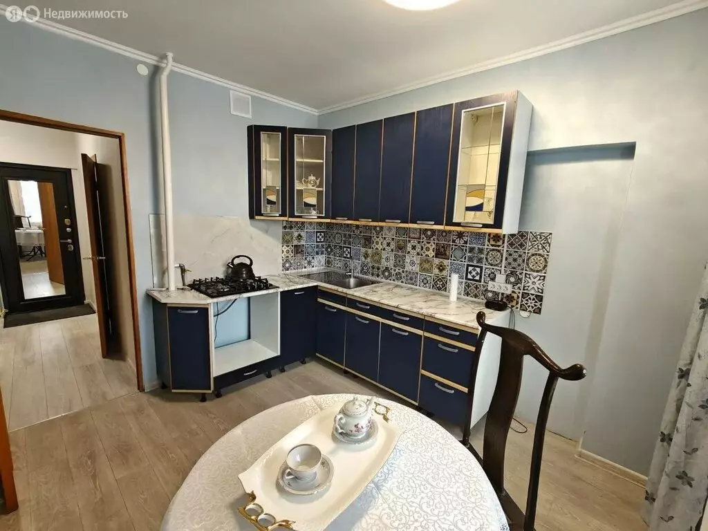 1-комнатная квартира: Москва, улица Маршала Бирюзова, 40 (36.4 м) - Фото 1