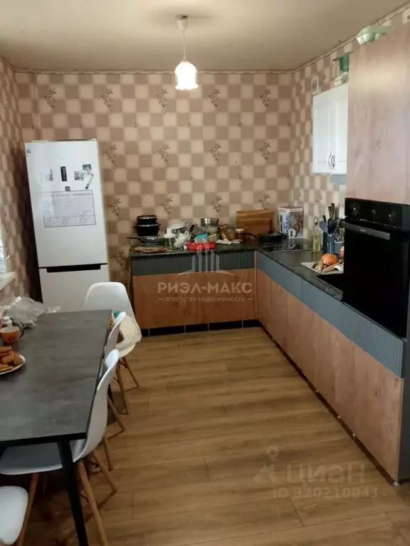 2-к кв. Брянская область, Брянск Московский просп., 87 (73.5 м) - Фото 0