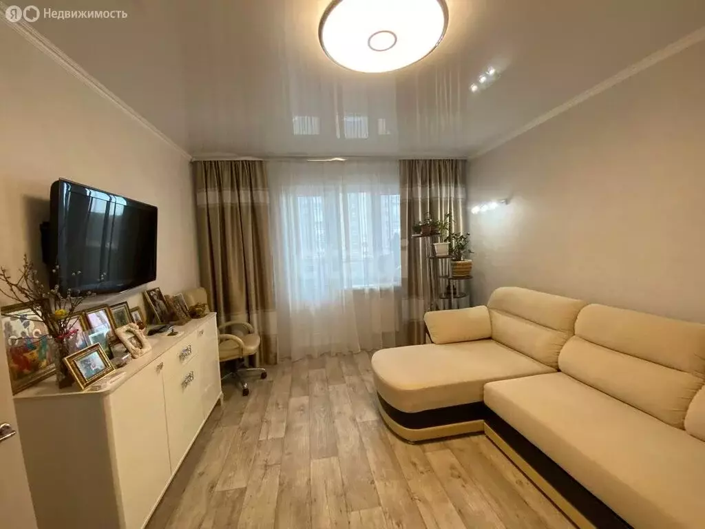 2-комнатная квартира: Новый Уренгой, проспект Губкина, 21 (53.4 м) - Фото 1