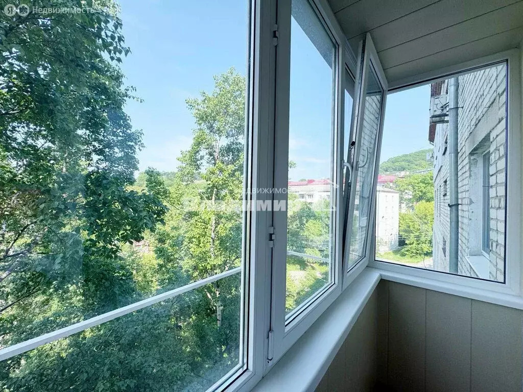3-комнатная квартира: Находка, Пограничная улица, 36 (56.1 м) - Фото 0