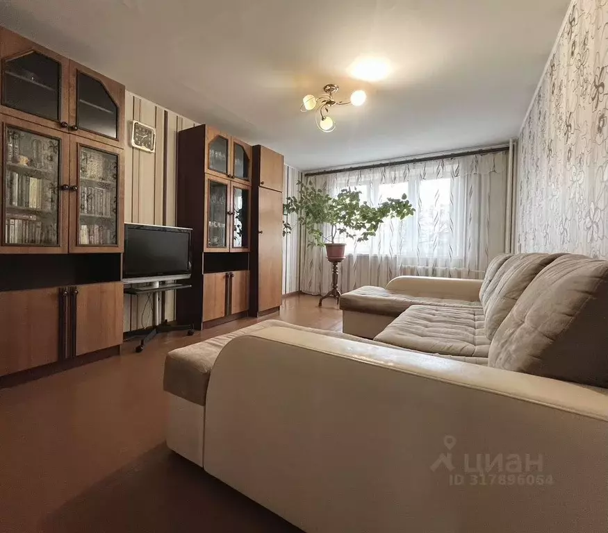 3-к кв. Свердловская область, Верхняя Салда ул. Карла Маркса, 83 (70.0 ... - Фото 0