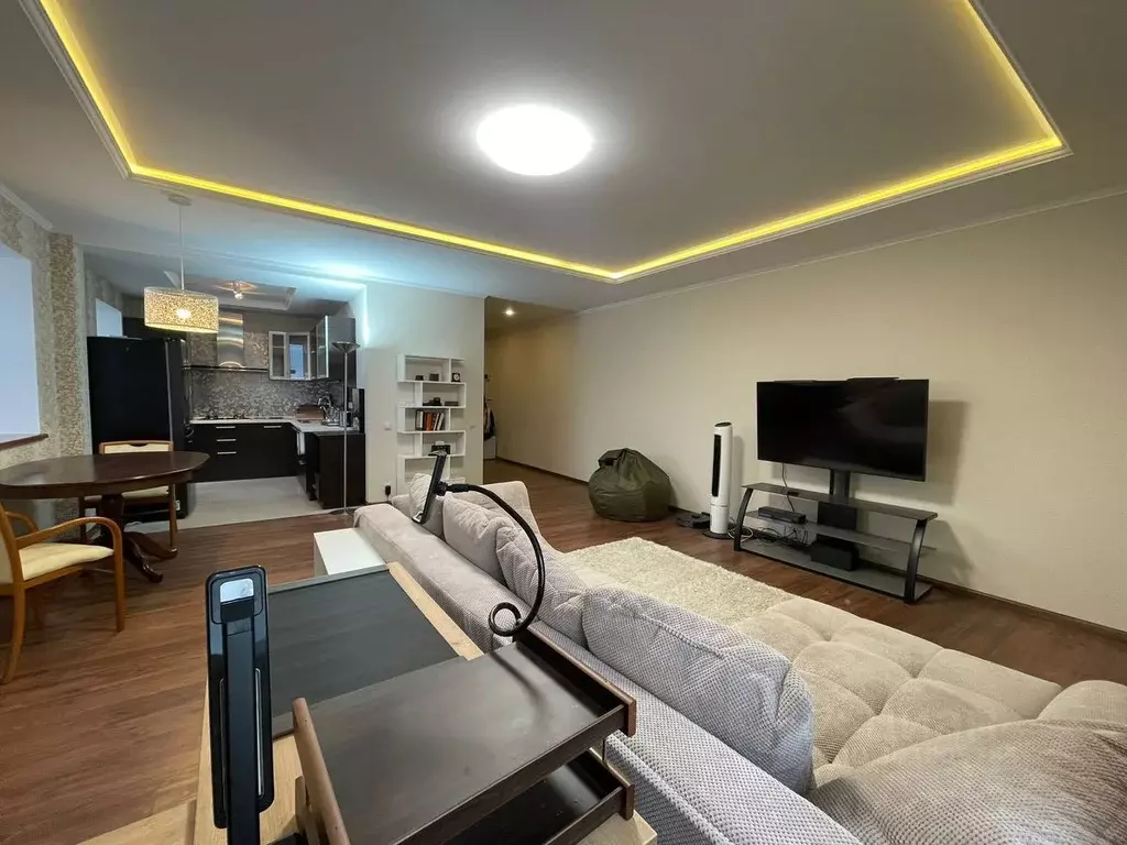 3-к кв. Татарстан, Казань ул. Габдуллы Кариева, 7 (90.0 м) - Фото 1