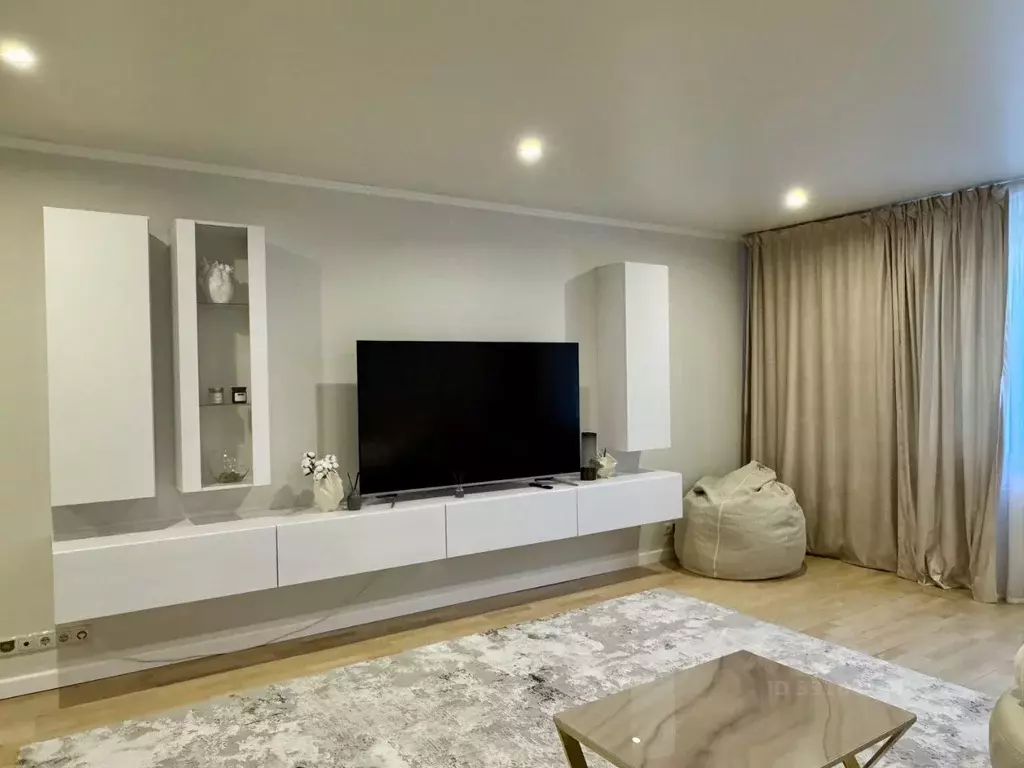 3-к кв. Москва Артековская ул., 9К1 (98.0 м) - Фото 1