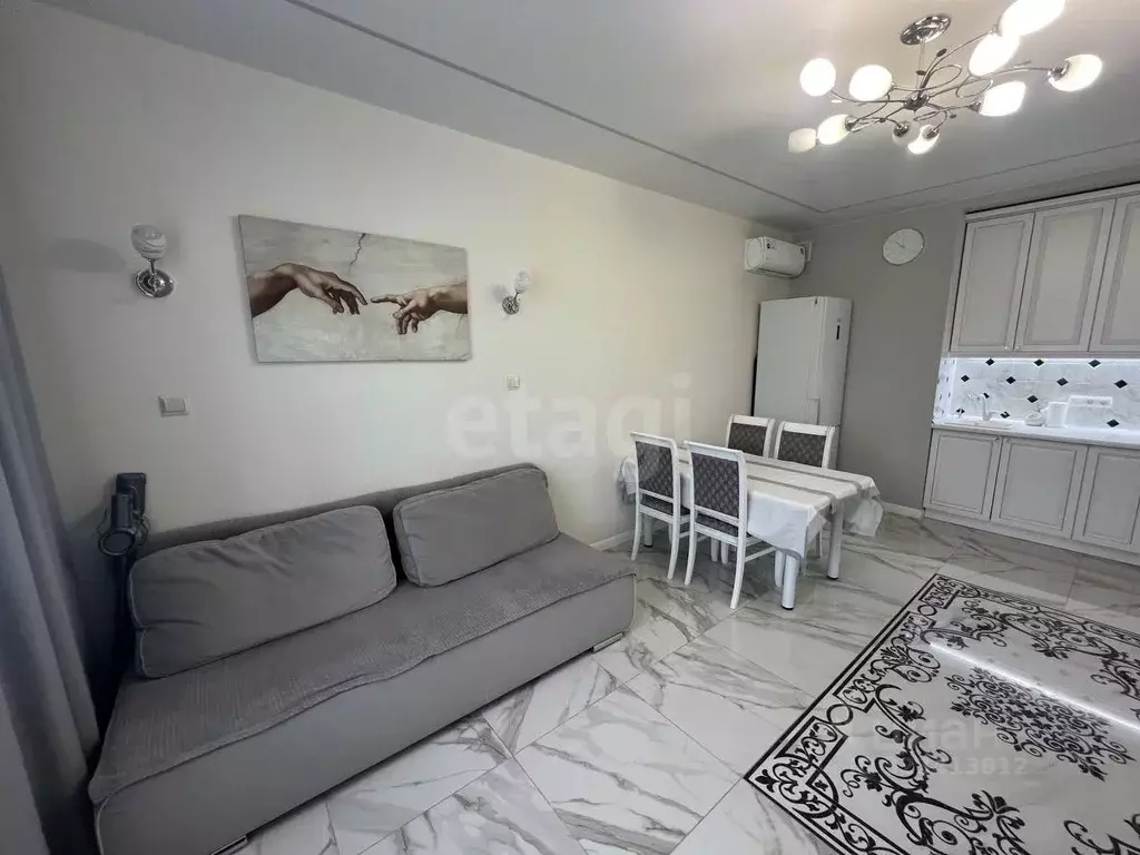 2-к кв. Тюменская область, Тюмень ул. Тимофея Чаркова, 79к3 (56.0 м) - Фото 1