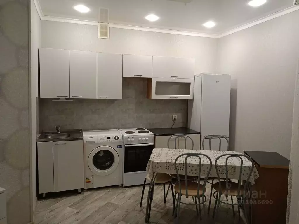 Студия Башкортостан, Стерлитамак просп. Октября, 48 (28.0 м) - Фото 1