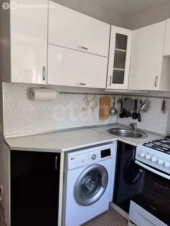 3-комнатная квартира: Ижевск, Тверская улица, 36 (57.6 м) - Фото 1