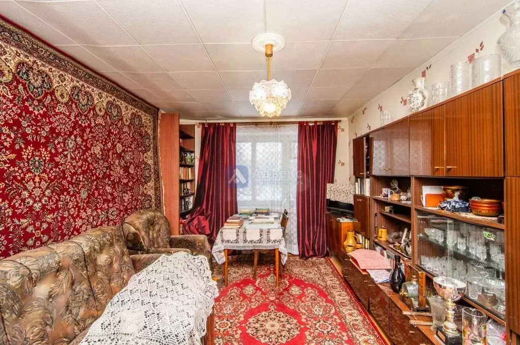 3-к кв. Тюменская область, Тюмень ул. Мельникайте, 66 (57.9 м) - Фото 1