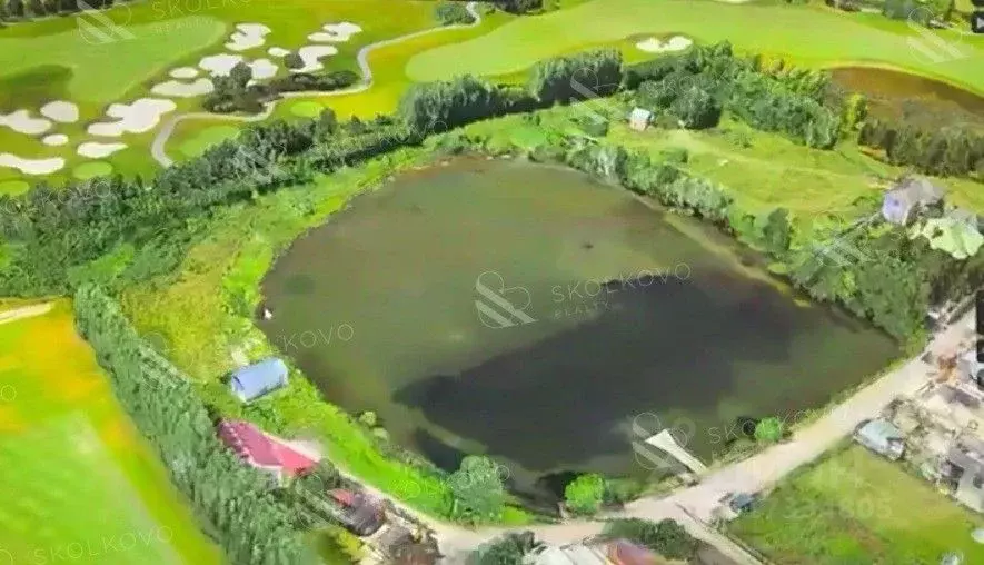 Участок в Московская область, Одинцовский городской округ, д. Сколково ... - Фото 0