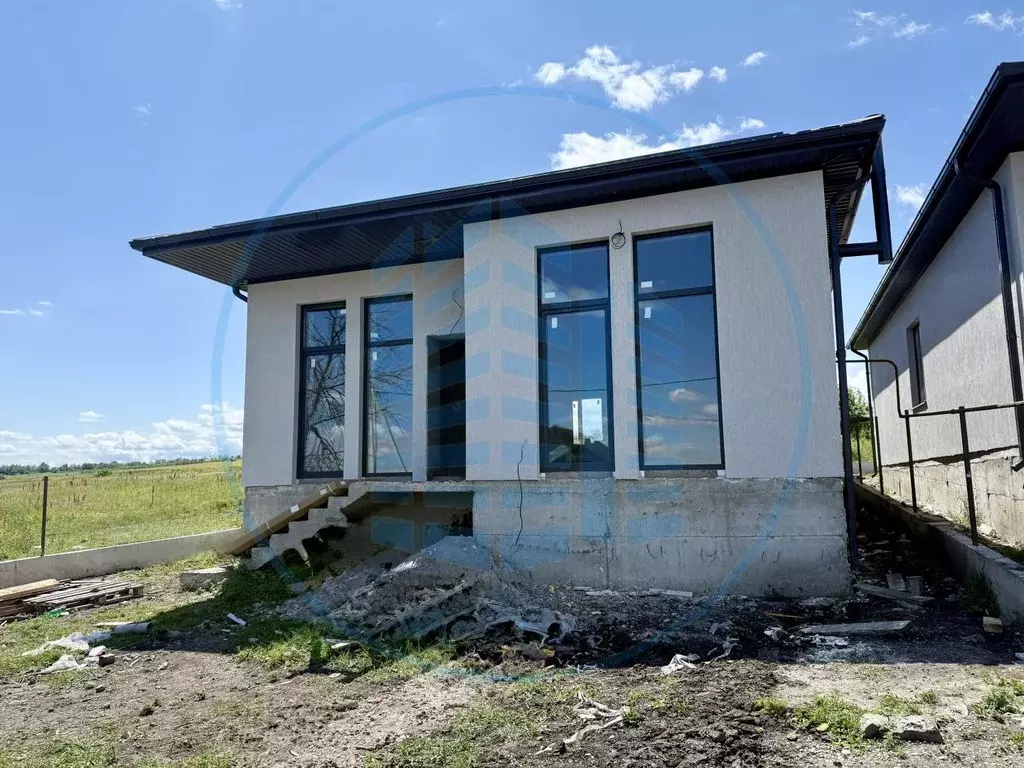 Дом в Ставропольский край, Предгорный муниципальный округ, ... - Фото 1