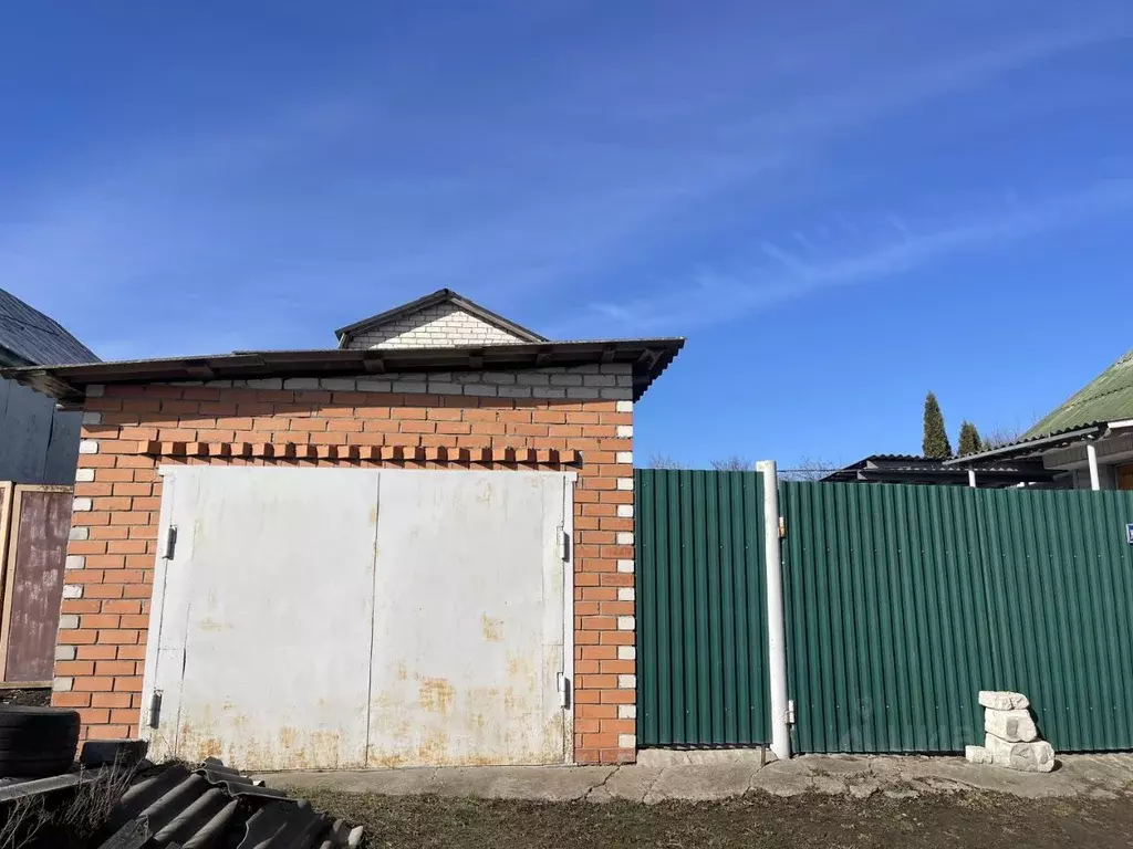 Дом в Курская область, Курский район, Моковский сельсовет, д. 1-я ... - Фото 1