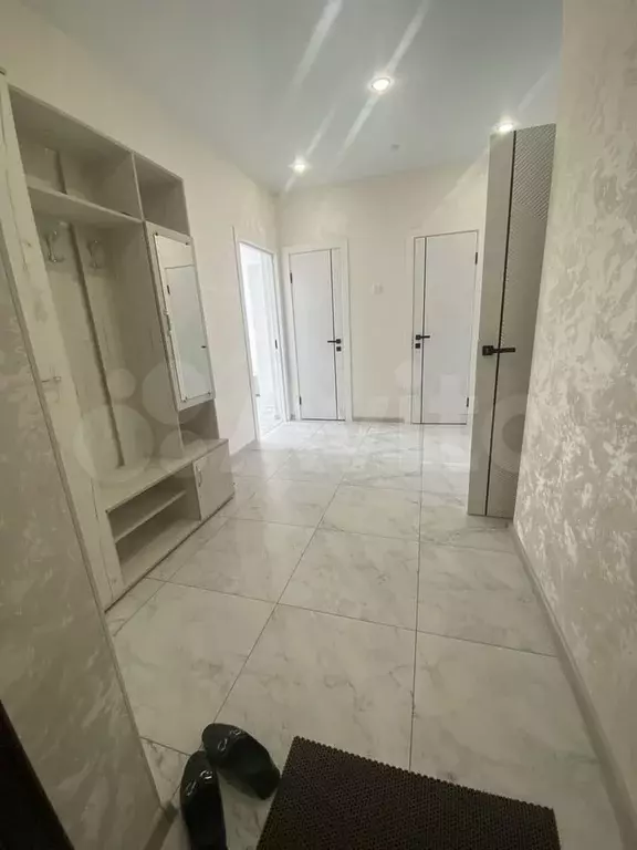 2-к. квартира, 60 м, 15/18 эт. - Фото 0