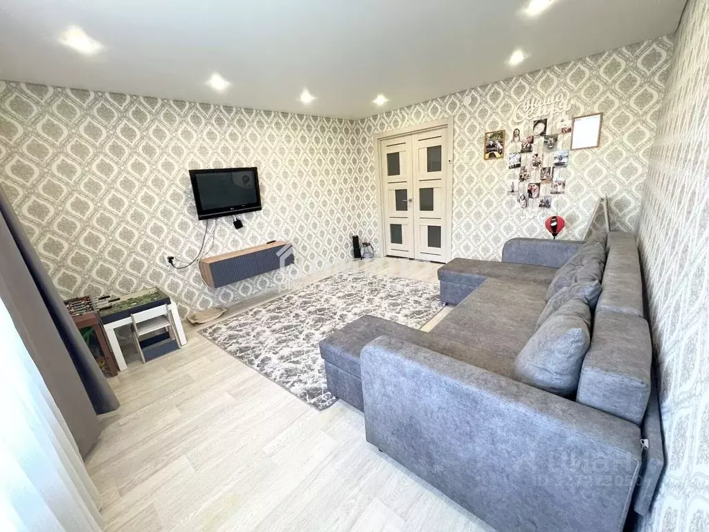 4-к кв. Тюменская область, Тюмень ул. Карла Маркса, 110А (71.5 м) - Фото 1