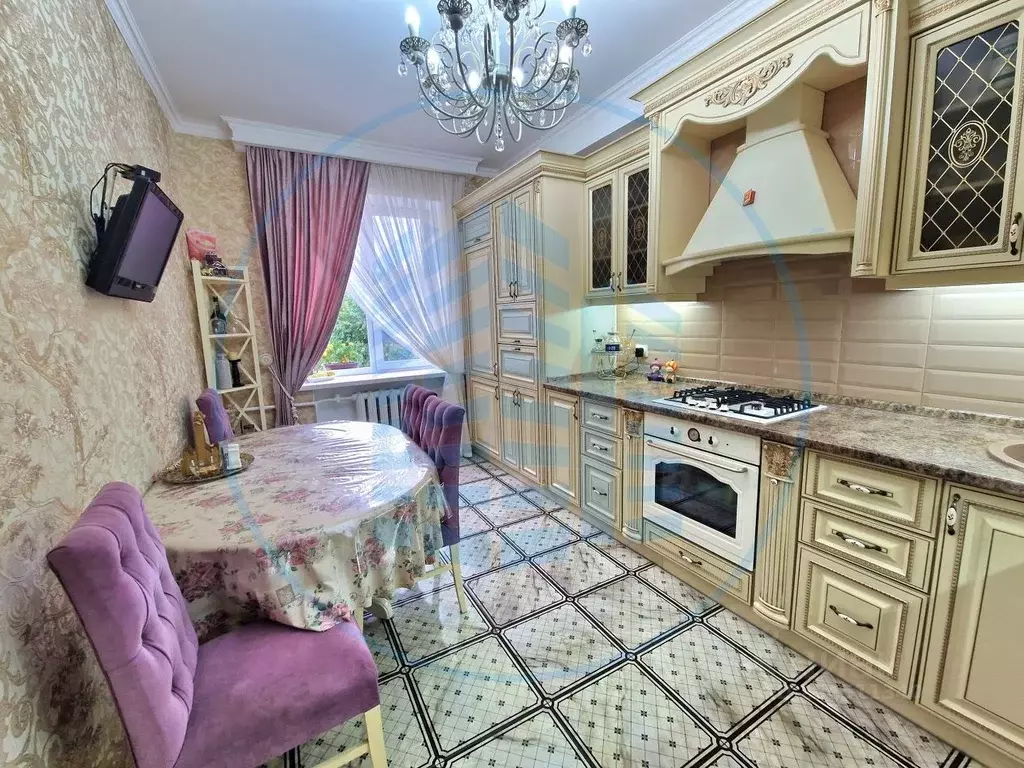 3-к кв. Ставропольский край, Ессентуки пер. Менделеева, 6 (77.0 м) - Фото 0