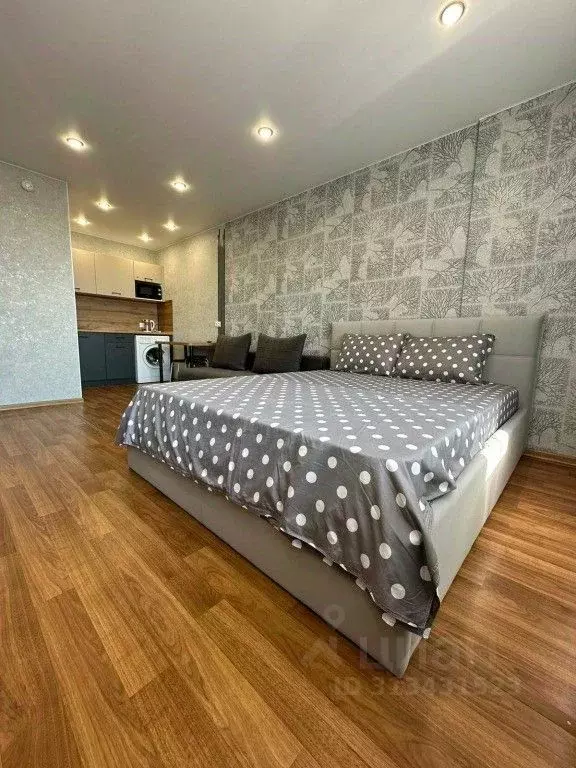 1-к кв. Удмуртия, Ижевск 7-я Подлесная ул., 97 (30.0 м) - Фото 1