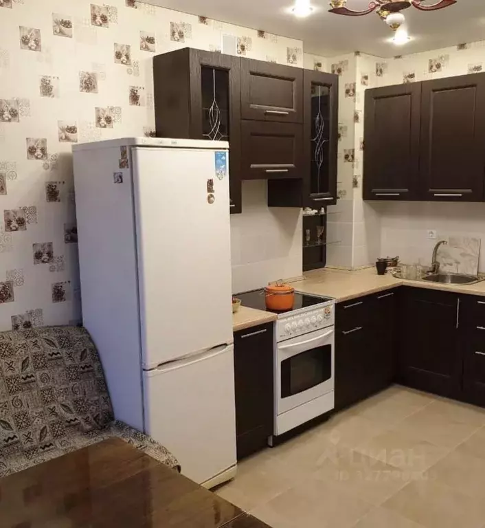 2-к кв. Татарстан, Казань ул. Аметьевская магистраль, 18к1 (80.0 м) - Фото 2