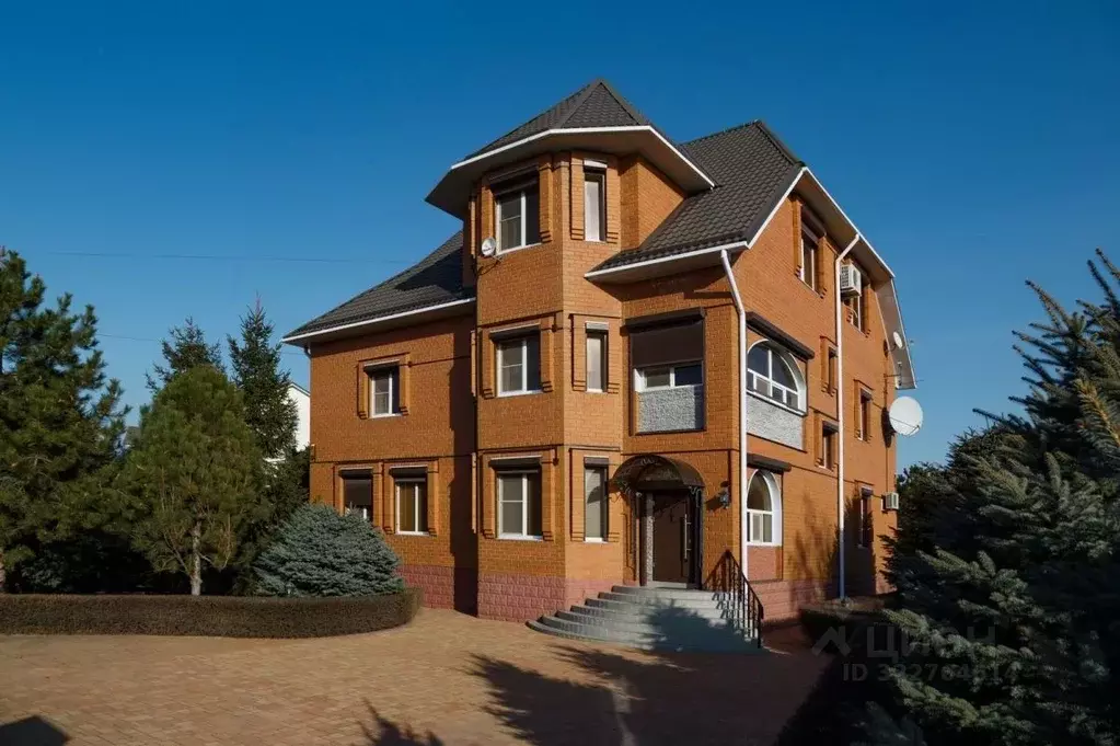 Дом в Волгоградская область, Волжский Южный мкр, ул. Покровская, 21 ... - Фото 1