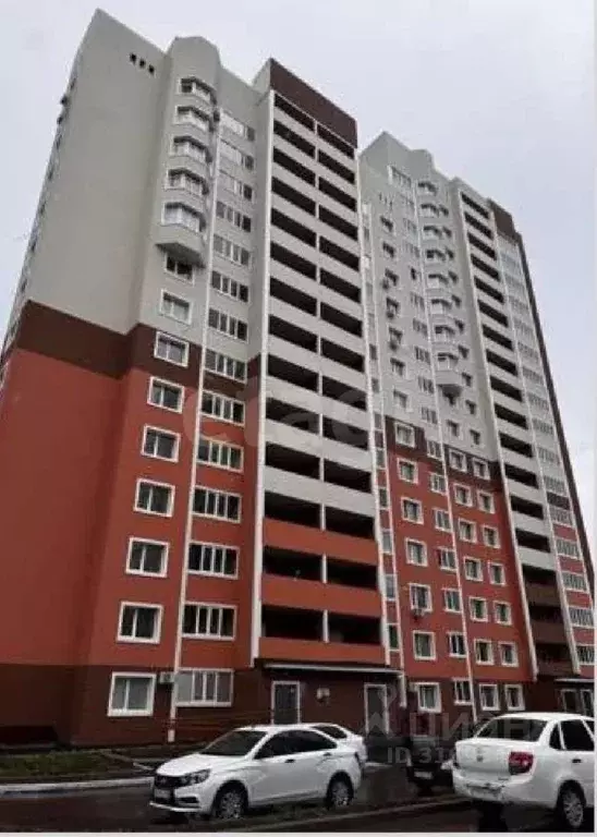 2-к кв. Оренбургская область, Оренбург ул. Фронтовиков, 10/4 (57.5 м) - Фото 0