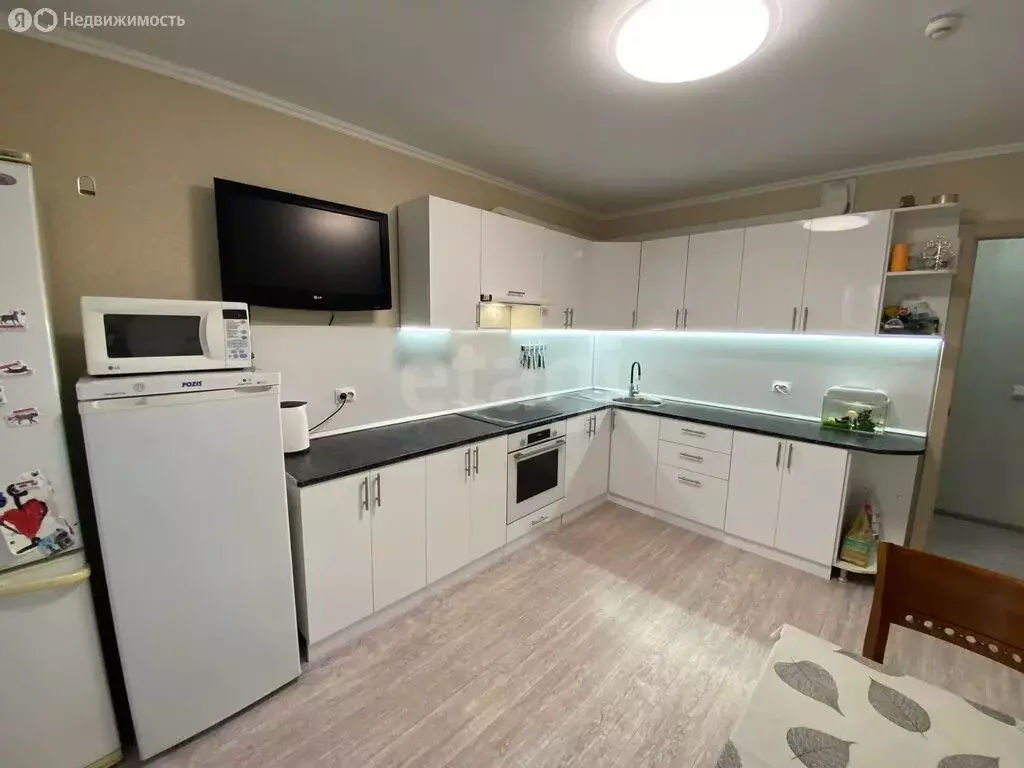 3-комнатная квартира: Анапа, улица Ленина, 229 (80.3 м) - Фото 2