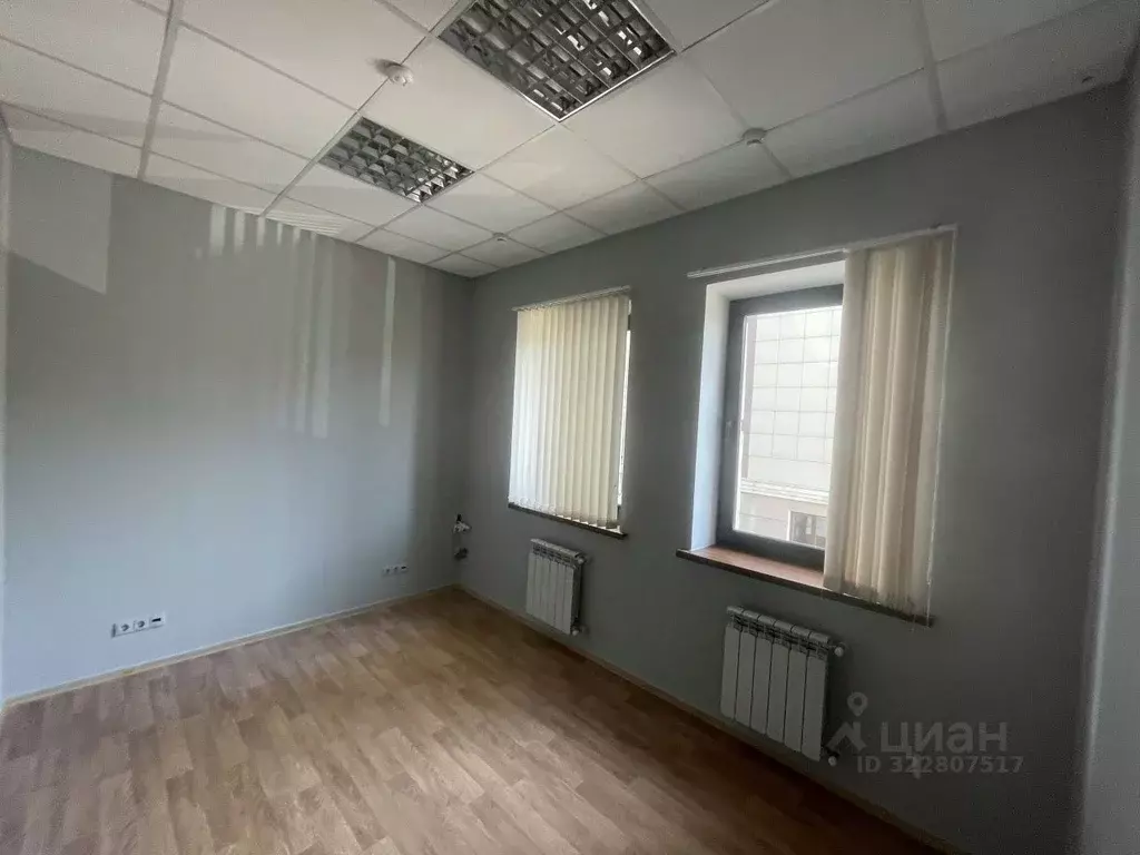 Офис в Татарстан, Казань Петербургская ул., 55Б (393 м) - Фото 1