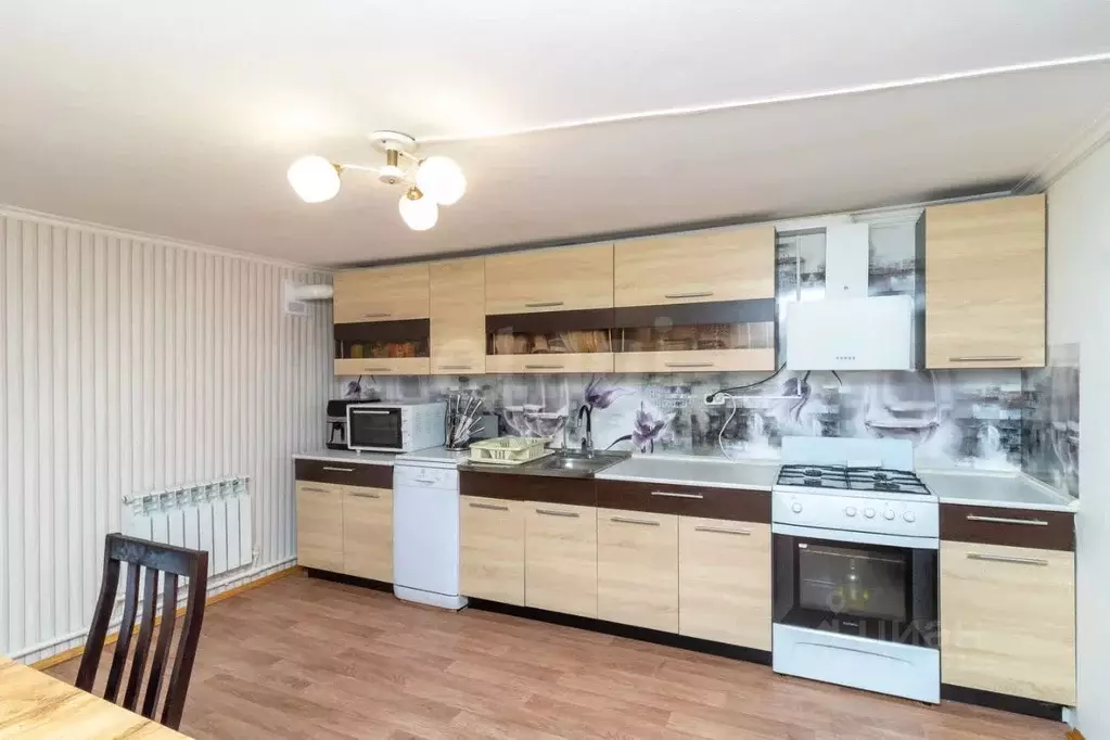 Дом в Тюменская область, Тюмень ул. Спорта (112 м) - Фото 1