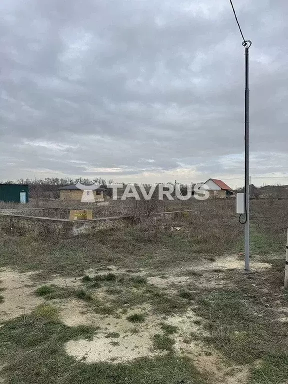 Участок в Крым, Симферопольский район, Чистенское с/пос, с. Левадки, ... - Фото 2